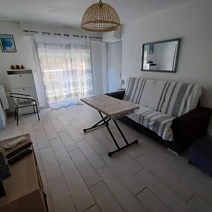 Apartamento F1 A 5 Minutes Des Plages Et De La Gare, Vallauris